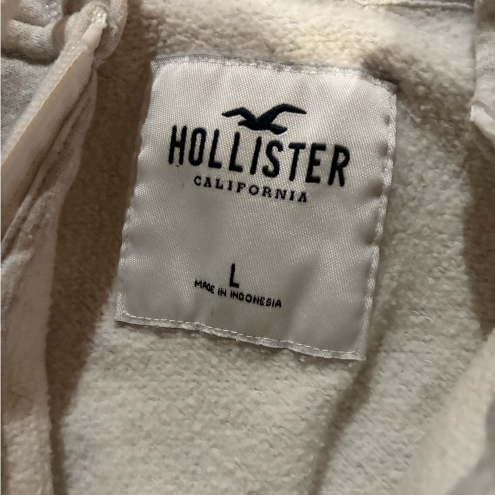 Hollister Light Gray Hoodie with Navy Logo - Picture 4 of 4